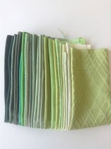 画像: 古布はぎれ袋  グラデーション緑