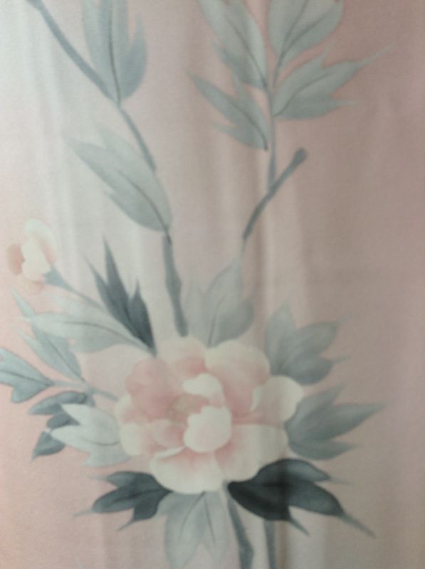 画像: ピンクのぼかしに牡丹柄の単衣小紋