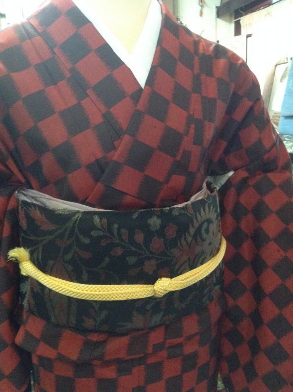 画像: えんじとこげ茶の市松模様 織り着物