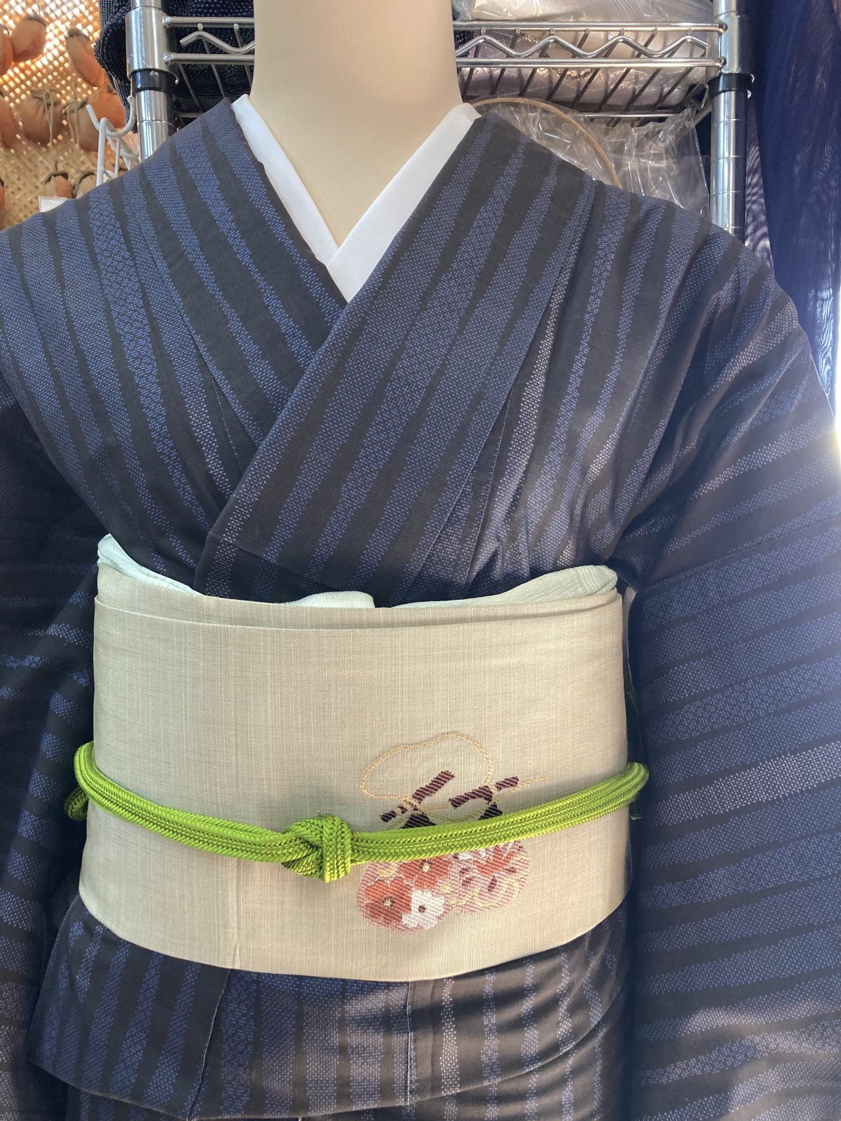 画像: ベージュ地紬の名古屋帯