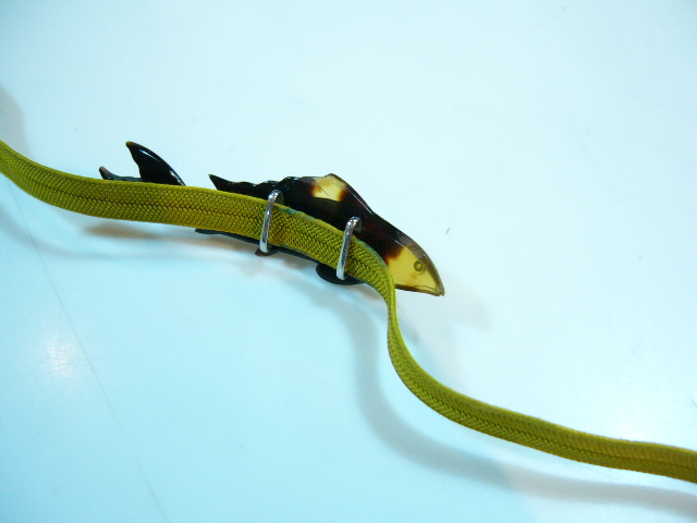 画像: べっ甲　魚の帯留