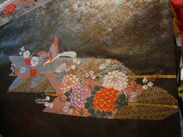 画像: 玉虫色地に矢羽根に花鳥の唐織　袋帯